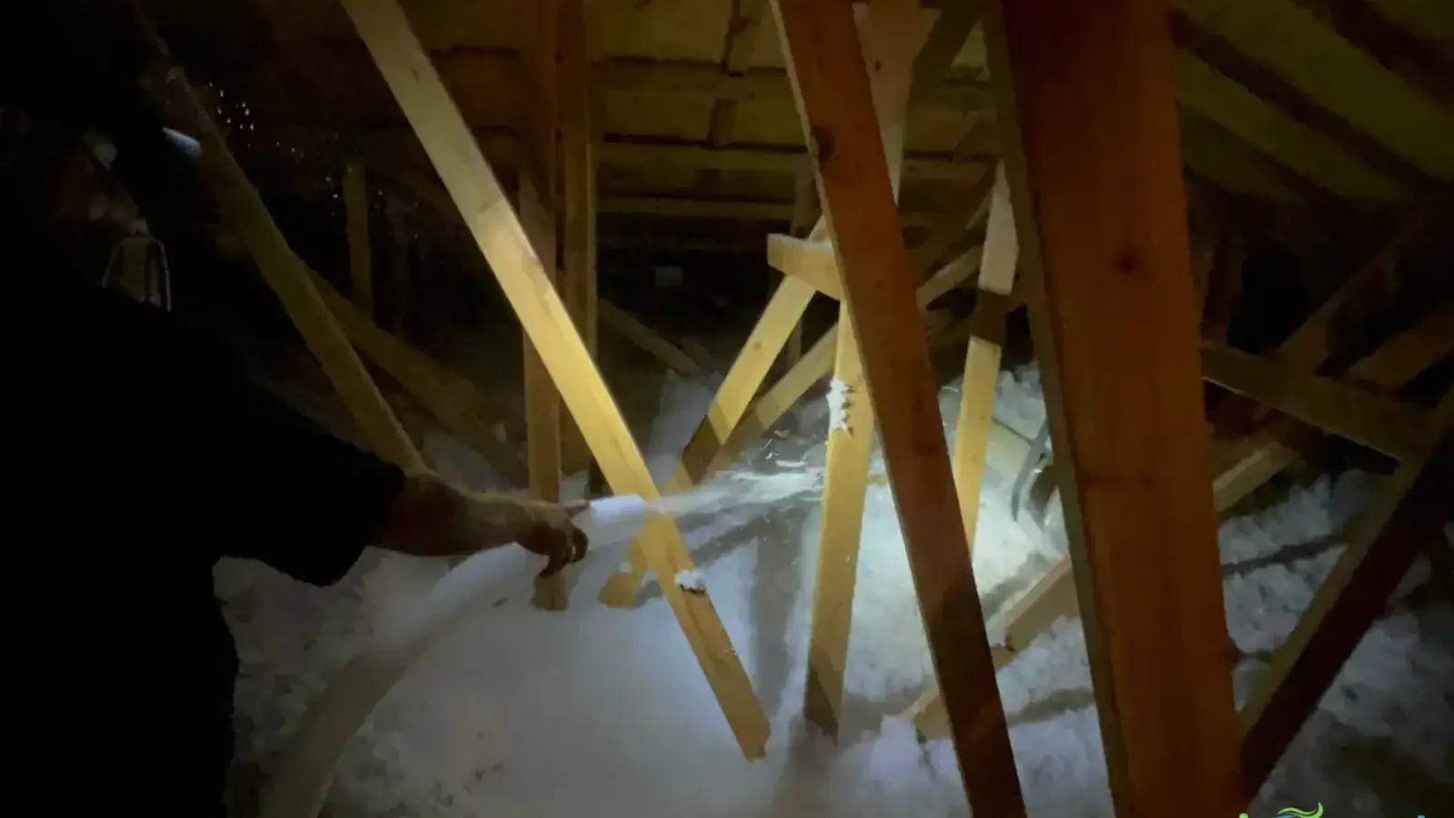 Attic Ductwork: Why Your Ducts Lose 30% of Cool Air