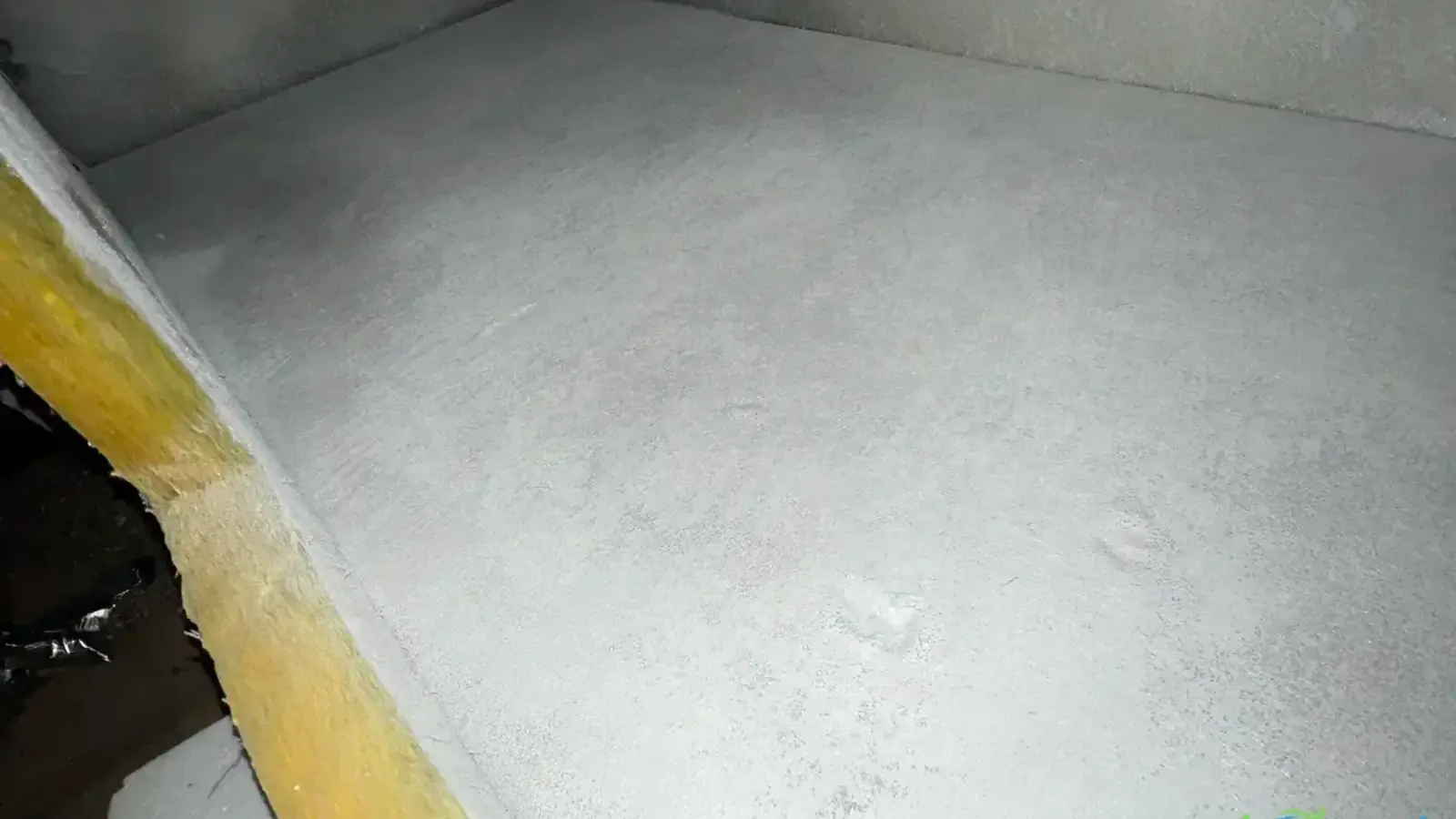 How to Get Rid of Mold in Air Ducts: Pro vs DIY