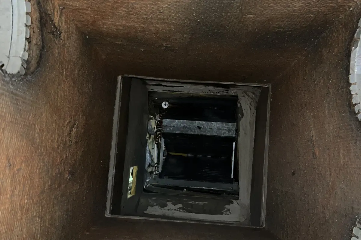 Air Central air duct cleaning - plenum in Austin TX