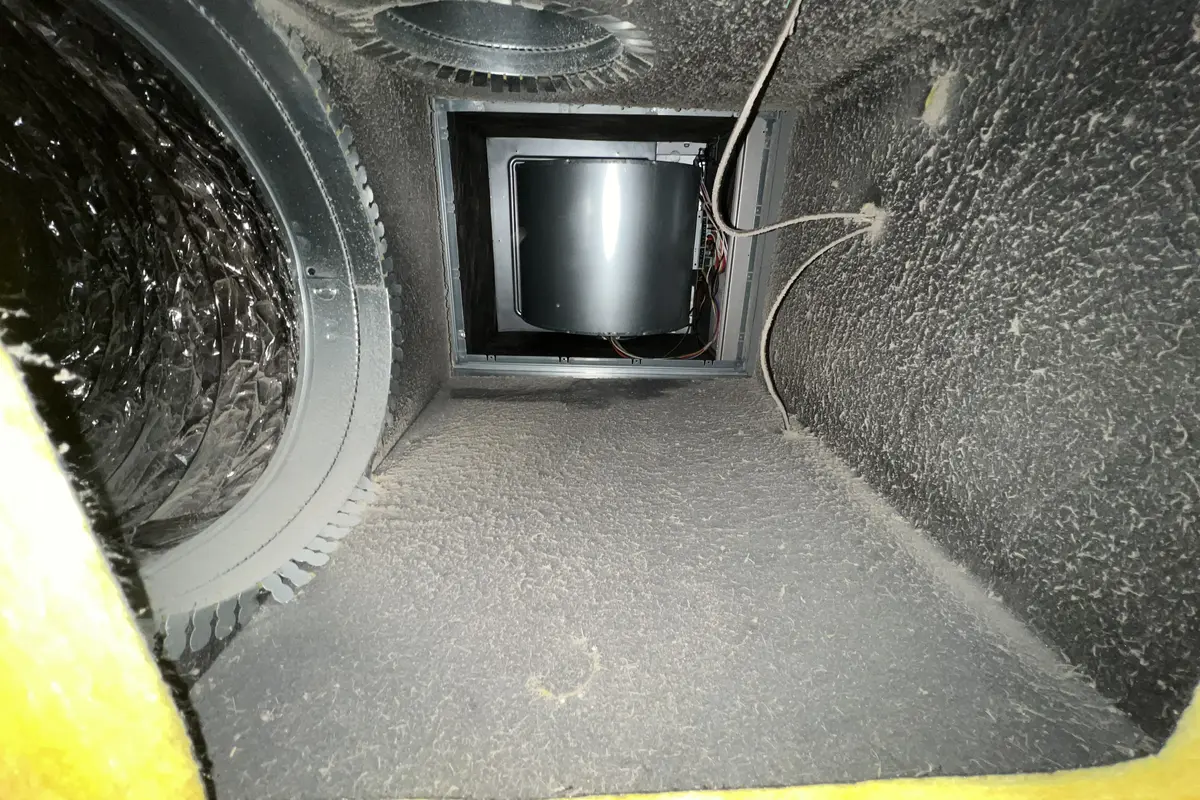 Air Central air duct cleaning - plenum in Austin TX
